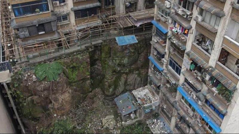 Descubren una enorme escultura de Buda bajo un complejo residencial en China