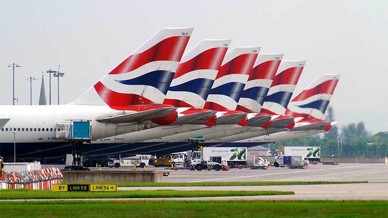 Pa&iacute;ses asi&aacute;ticos suspenden los vuelos con el Reino Unido