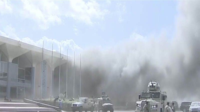 Una fuerte explosi&oacute;n en el aeropuerto de Ad&eacute;n en Yemen