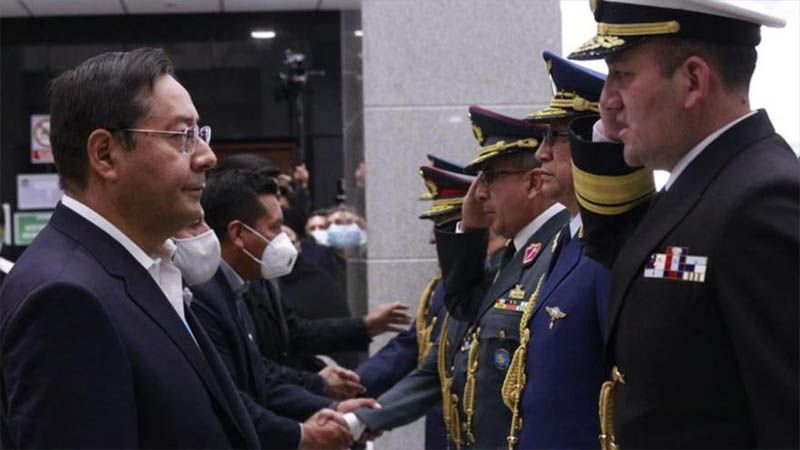 Presidente de Bolivia cambia mando militar para esclarecer masacres de 2019