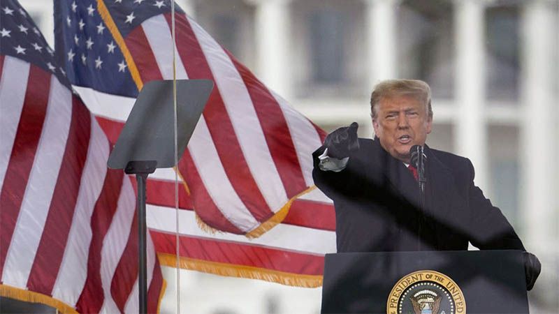 Twitter y Facebook bloquean a Donald Trump tras el asalto al Capitolio por &ldquo;incitaci&oacute;n a la violencia&rdquo;