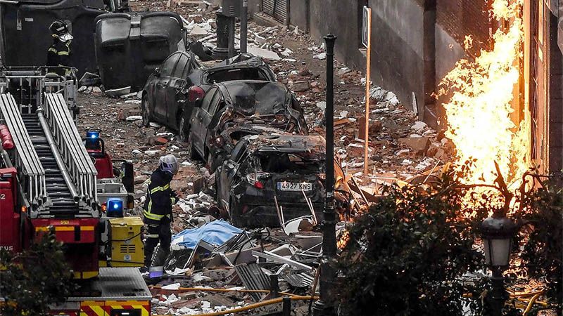 Al menos tres muertos y un desaparecido en la fuerte explosi&oacute;n en Madrid