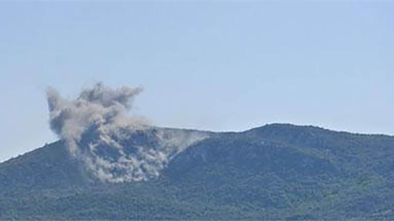 Cazas rusos destruyen un campo de terroristas en Siria