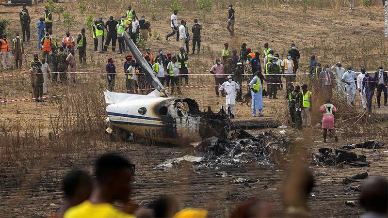 Informan de siete muertos en el avi&oacute;n militar estrellado en Nigeria