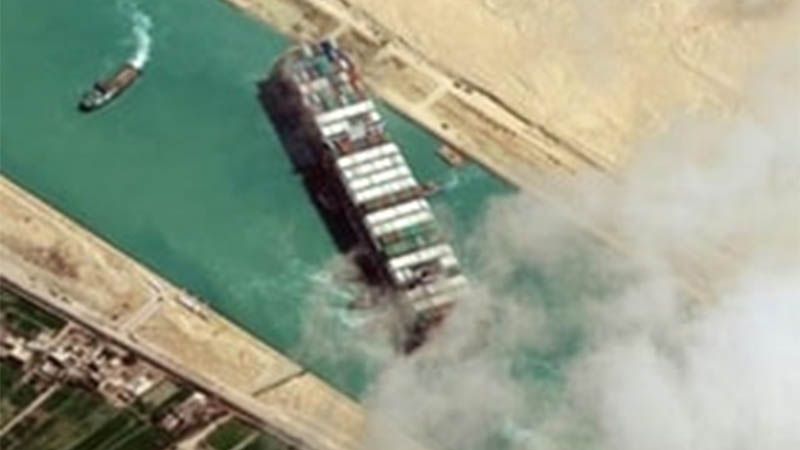 Egipto libera el buque portacontenedores que bloque&oacute; el Canal de Suez