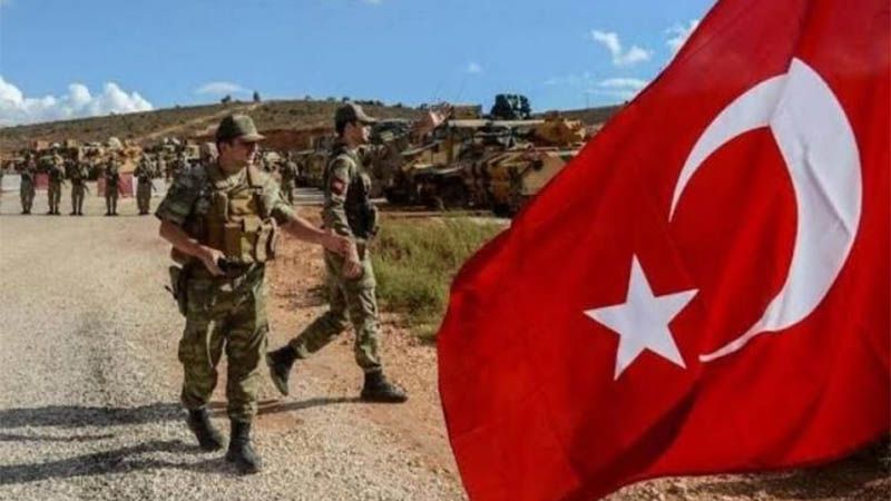 Mueren tres militares turcos en la explosi&oacute;n de una bomba en la frontera con Siria