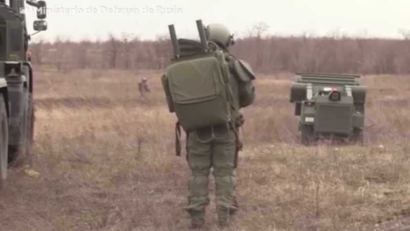 Militares rusos desminan las zonas liberadas de Donbass