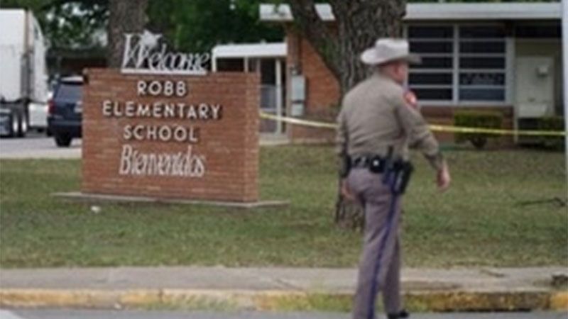 Sube a 19 el n&uacute;mero de ni&ntilde;os asesinados en el tiroteo en un colegio de Texas