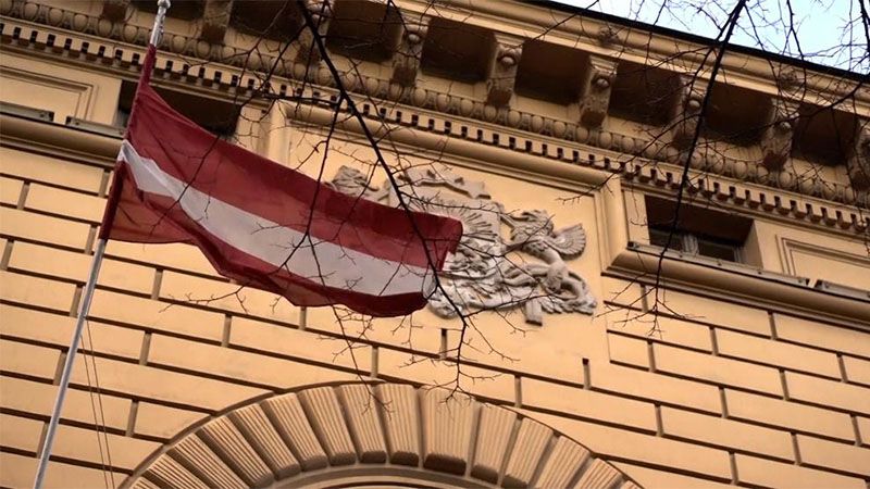 Gazprom suspende el suministro de gas a Letonia