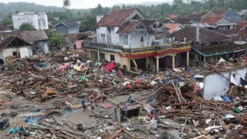 Indonesia cifra en 268 los muertos por el terremoto que sacudi&oacute; la isla de Java