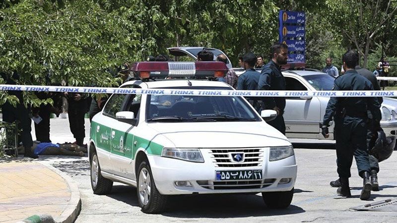 La polic&iacute;a de Ir&aacute;n detiene a dos terroristas que planeaban atentados suicidas en santuarios