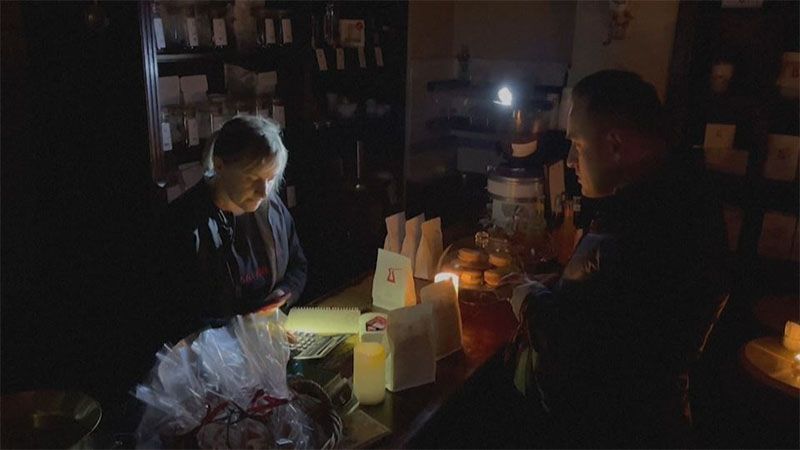 Kiev amanece sin apenas electricidad y con suministro parcial de agua potable