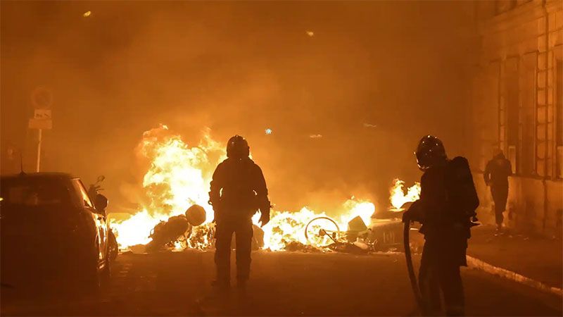 Arde Par&iacute;s: Contin&uacute;an las protestas contra la reforma de las pensiones en Francia