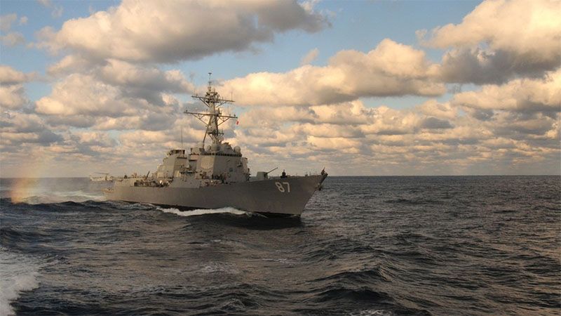 Yemen dispara misiles bal&iacute;sticos contra un destructor de EEUU en el Golfo de Ad&eacute;n