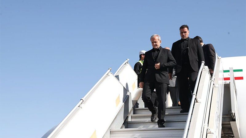 El presidente iran&iacute; viaja a Iraq en su primer viaje internacional