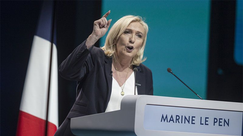 Marine Le Pen: Empujamos a Ucrania a continuar la guerra que se transform&oacute; en una masacre