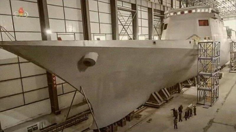Pyongyang presenta un nuevo buque de guerra de fabricaci&oacute;n nacional