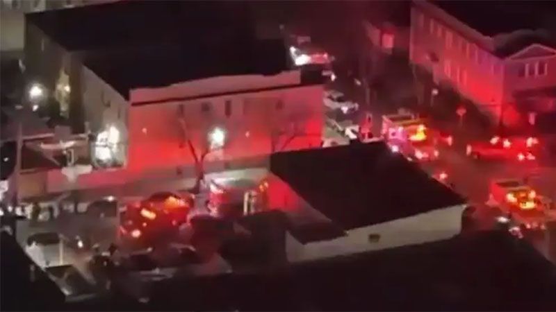 Un tiroteo fuera de un club nocturno en Nueva York deja al menos diez heridos