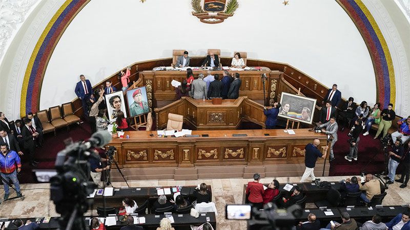 Parlamento de Venezuela declara &ldquo;enemigos p&uacute;blicos&rdquo; a Iv&aacute;n Duque y &Aacute;lvaro Uribe