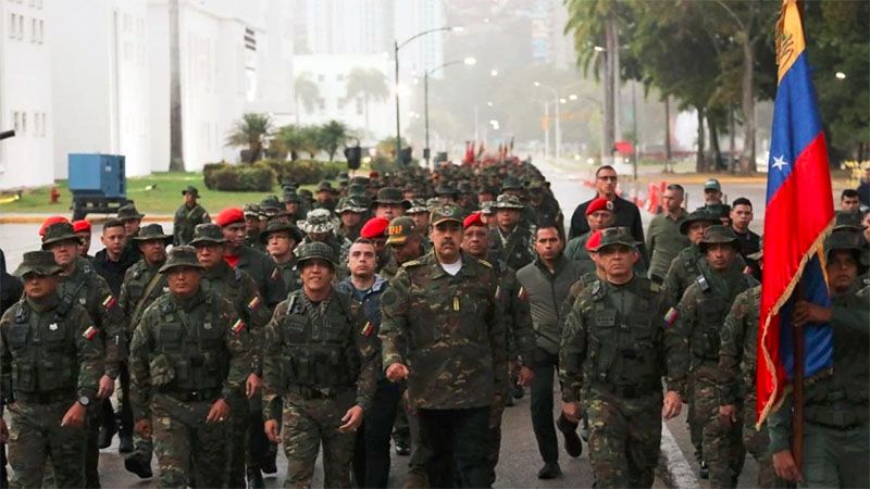 Maduro: &ldquo;Si quieres la paz, prep&aacute;rate para defenderla&rdquo;