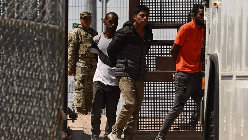 Miles de detenidos y &oacute;rdenes de captura de indocumentados en la primera semana de Trump