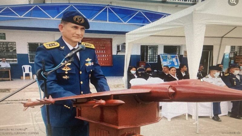 Asesinan al comandante de la Fuerza A&eacute;rea de Ecuador a las afueras de una c&aacute;rcel