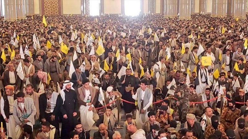 Los yemen&iacute;es conmemoran al l&iacute;der de Hezbol&aacute;: Nasrol&aacute; nunca morir&aacute;