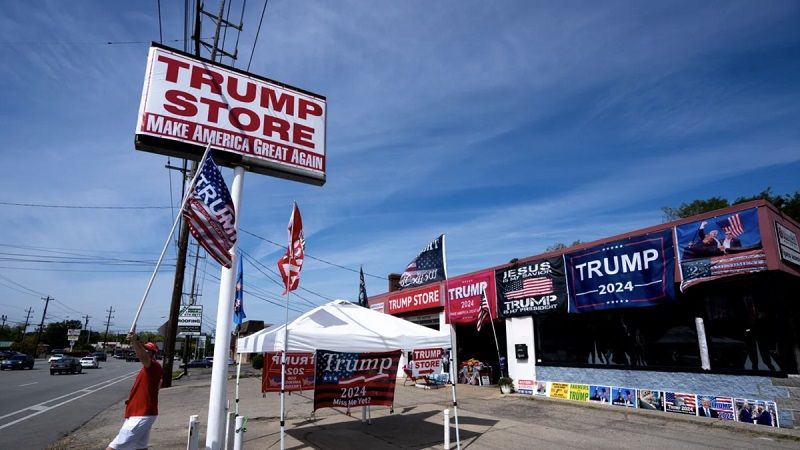 Revelan que gran parte de los productos de las tiendas de Trump se fabrican en China