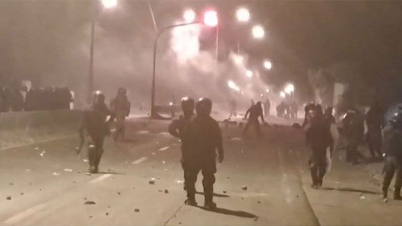 Choques con seguidores de Morales dejan 10 polic&iacute;as heridos en Bolivia