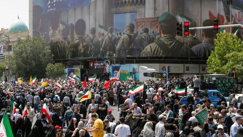 Masivas manifestaciones en Ir&aacute;n contra la agresi&oacute;n israel&iacute;