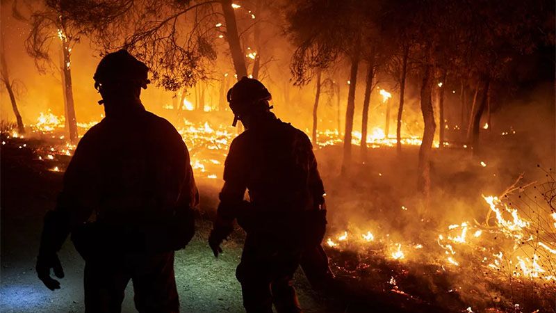 Ascienden a cuatro los fallecidos en la ola de incendios que asola Espa&ntilde;a