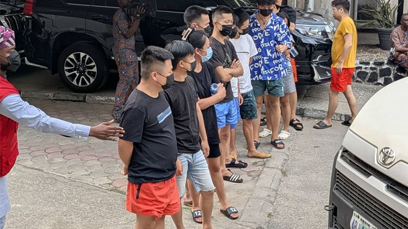 Nigeria deporta a 50 ciudadanos chinos y a un tunecino por ciberterrorismo y fraude