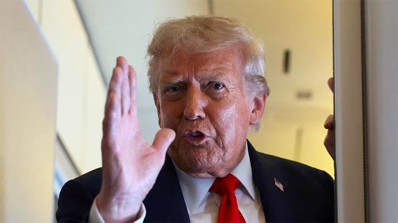 Trump amenaza con quitarle los permisos de emisi&oacute;n a los canales que le critiquen