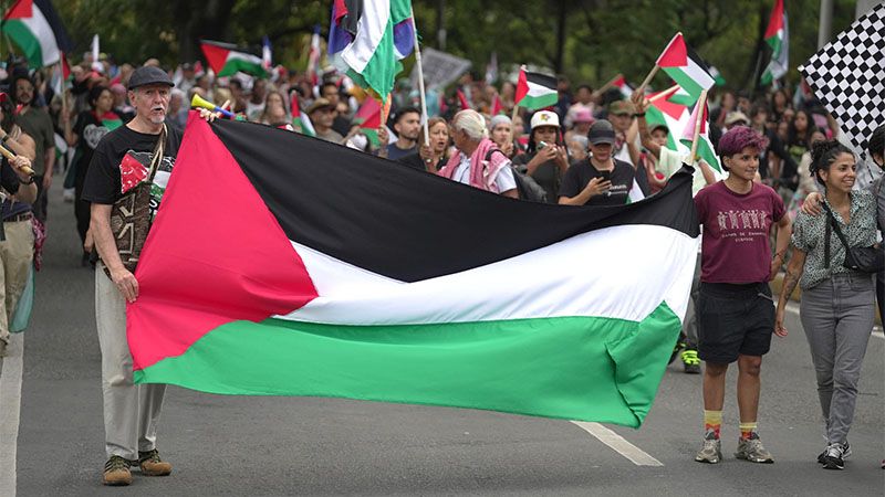 Miles marchan en Buenos Aires en apoyo al pueblo palestino al grito de &ldquo;basta de genocidio&rdquo;