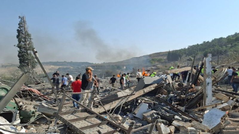 Muere una persona en &ldquo;una oleada de ataques&rdquo; israel&iacute;es contra el sur de L&iacute;bano