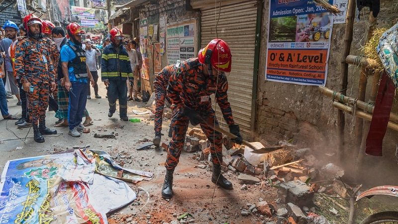 Bangladesh: Mueren cinco personas por un terremoto de magnitud 5,7 cerca de Daca