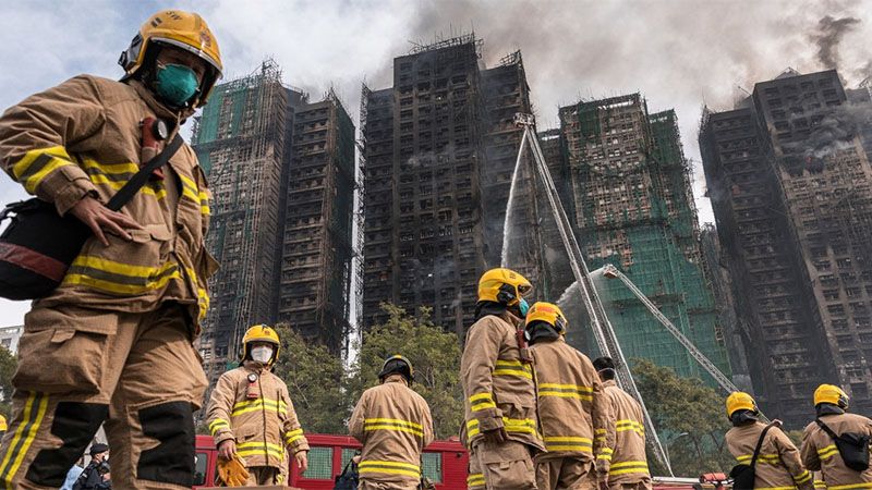 Cifra de muertos en incendio de Hong Kong aumenta a 128 y unas 200 personas siguen desaparecidas