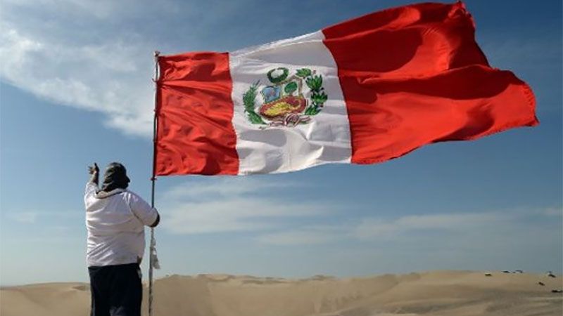 M&aacute;s de 30 candidatos postulan a las presidenciales de Per&uacute;