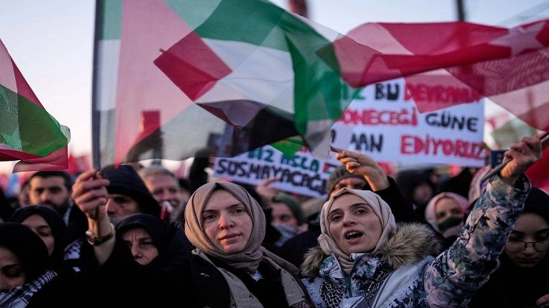 M&aacute;s de medio mill&oacute;n de personas marchan en Estambul contra la masacre en Palestina