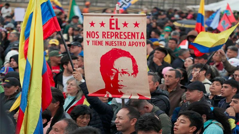 Colombianos marchan en defensa de su soberan&iacute;a tras amenazas de Trump
