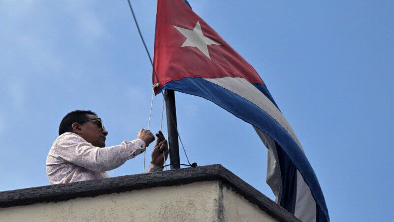 Ecuador expuls&oacute; al embajador de Cuba por &ldquo;injerencia&rdquo;, dice su presidente