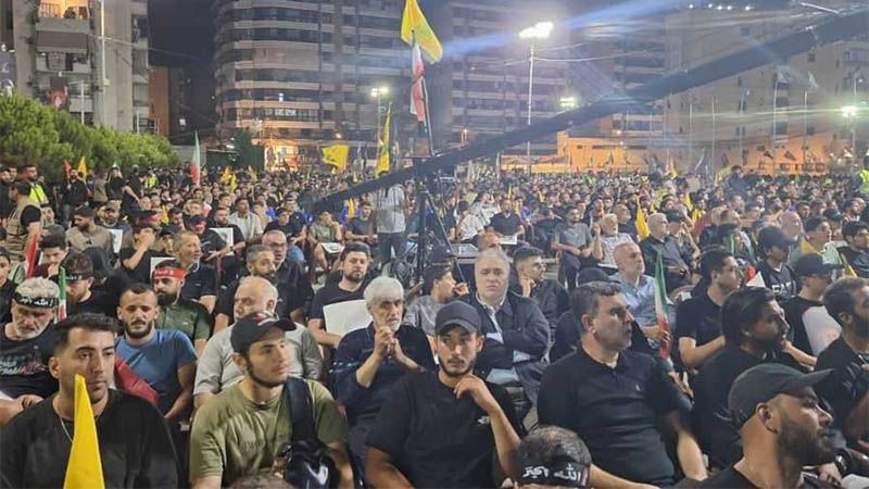 Miles de personas despiden a Jamenei en un acto masivo en los suburbios al sur de Beirut