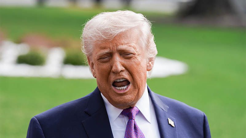 Trump dice que hay mil misiles apuntados hacia Ir&aacute;n por si Teher&aacute;n intenta asesinarlo