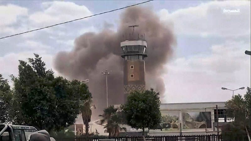 Yemen advierte que la agresi&oacute;n al aeropuerto de San&aacute; pone fin a la desescalada