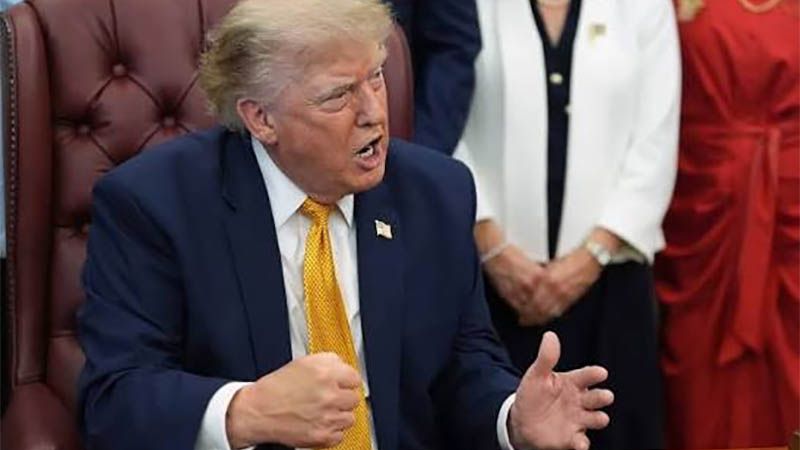 Trump vuelve a amenazar a Ir&aacute;n con un duro golpe si el estrecho de Ormuz no se reabre