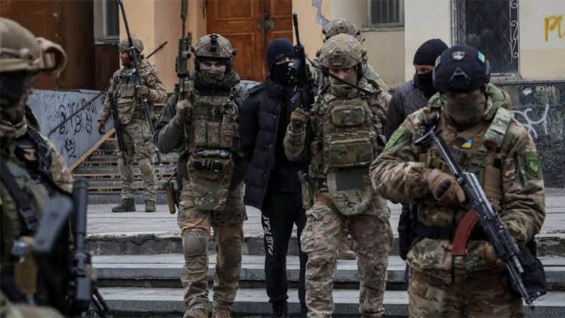 Enfrentamiento armado entre servicios secretos en la capital de Ucrania