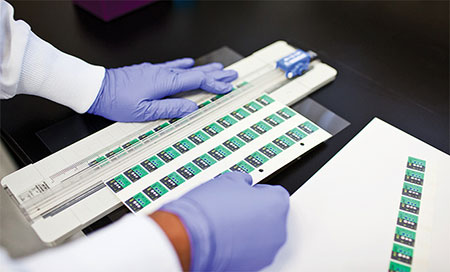 Crean un chip que diagnostica enfermedades en minutos